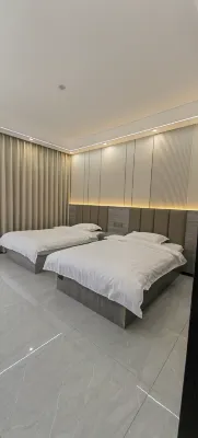Wangshan B&B, Chonghuer Town, Burqin Hotel dekat Chong Hu'erzhen Passenger Transport Terminal