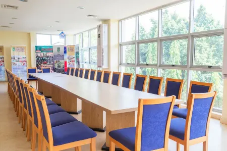 Franphinas Suites & Hotels