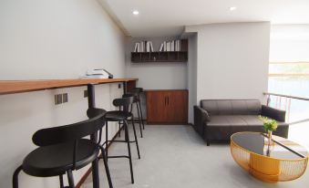 Yes hotel (Guangzhou Yongqingfang Shangxiajiu Pedestrian Street)