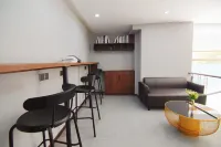 栢裏雲棲酒店（廣州永慶坊上下九步行街店） - 2星級