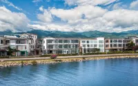 Free Loop Erhai Lake View Resort Hotel