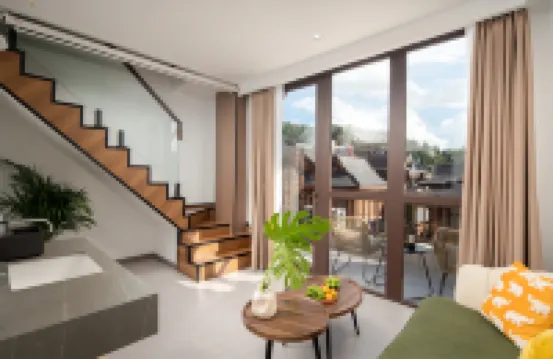 Huazhu Scenic View Boutique Stay (Mangshi Dai Ethnic Ancient Town Poshui Plaza)