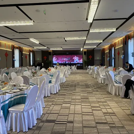 Luonan Jiahong Hotel