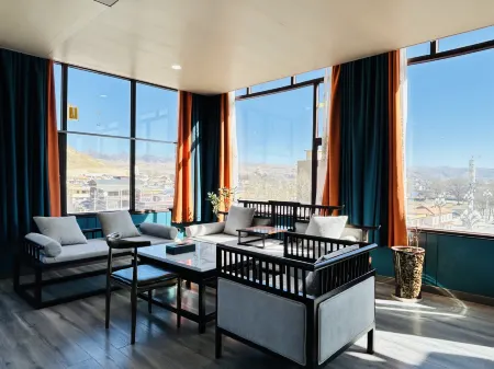 VIP Hotel Отели рядом с достопримечательностью «Langyi Temple»