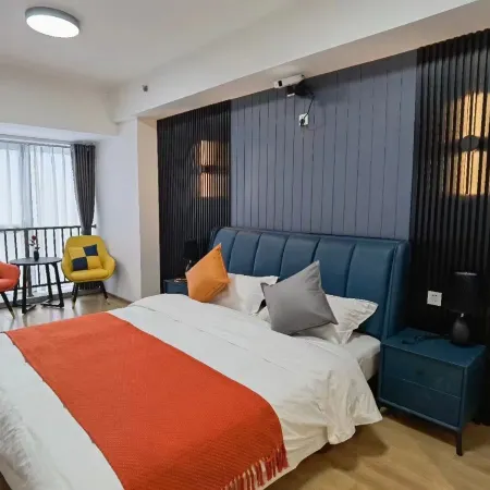 Pingdu Manyu Light Luxury Viewing Apartment (Zhongjie Times Square)