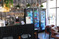Jixi Starry Sky Tent Homestay - bar