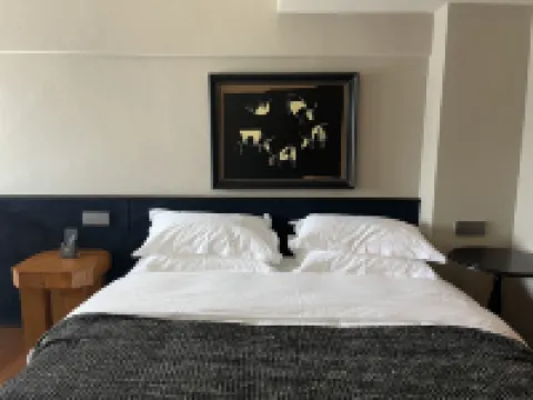 肆鴿·見山ホテル