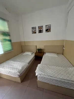 Huizhou Caihong Apartment