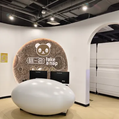 Chengdu Tianfu Airport Squint for a while space capsule hotel Hotels near Chengdu Tianfu International Airport