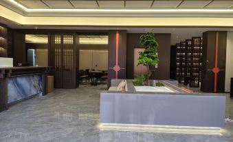 Xi'an Xiangyue Lanting Grand Hotel (Lintong Terracotta Warriors East Sancha Metro Station Branch)