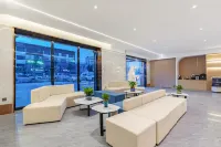 Starway Hotel (Aksu Railway Station)