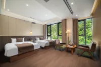 Lanshe Homestay (Sanqingshan Gangshou Cable Car) Hotels near Longteng Waterfall