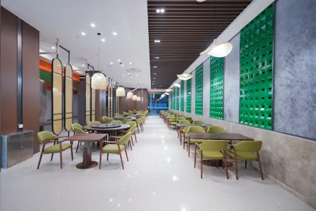 Jinshan International Hotel Отели рядом с достопримечательностью «Shandong Rizhao Normal School»