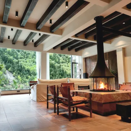 Songgema Snow Nest hotel(Close to Mount Siguniang Scenic Area)