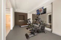 Vienna International Hotel (Xingtai Qinghe High-Speed Railway West Station) - parking