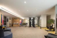 Hilton Garden Inn Zaozhuang Lunan Water City - parking
