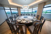 Shenxianju Yuelan Chuangxiang Hotel - Mountain view