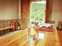 Longyan Amis Family Featured Tulou Homestay (Chuxi Tulou Scenic Area Branch) - صديق للحيوانات الاليفة