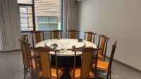 Deqin Tianyi Homestay Hotel - شرفة