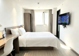 Huasu Hotel (Xining Railway Station)