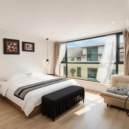 Junyi Creative Homestay (Wansuishan Dasong Martial Arts City)