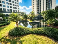 Cloud River Boutique Stay (Zixing Jiahua International City) - parking