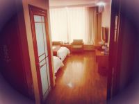平凉莱远宾馆 - 温馨大床房