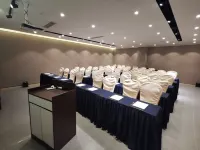 如家精選飯店（南京龍江地鐵站定淮門大街店） 龙江附近的飯店