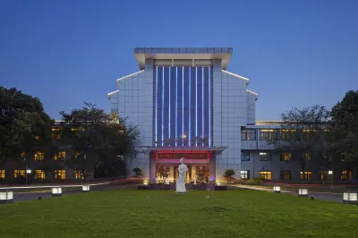 The Twenty Four Bridge Hotel Hotel in zona SAT Party Institute of CPC