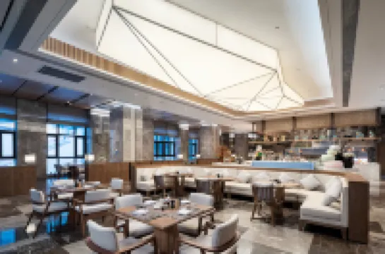 YUN-ZEN JINLING CUIYUNSHAN HOTEL CHONGLI