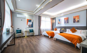 Empire Hotel (Haikou Guoxing RT-Mart Store)