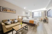 Homeinn Plus Hotel (Wuxi Sanyang Square Shenglimen Subway Station) Hôtels à : Wuxi
