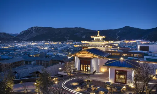 Hotel Indigo Diqing Moonlight City