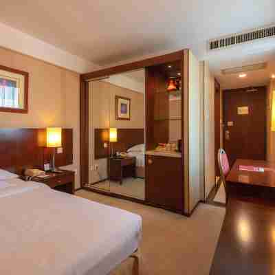 Dream City Yu Shan Hu Hotel Rooms