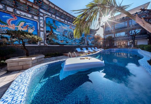 水岸轻奢·花园美宿（大理古城店）外景图