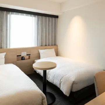 VIA INN IIDABASHI KORAKUEN JR-West Group Отели рядом с достопримечательностью «Накано (специальный район)»