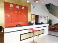 Baise Royal Court Fashion Hotel - فطور