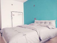 林芝小红花公寓 - 温馨大床房