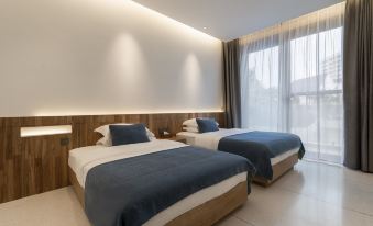 L HOUSE Lujia Pool Resort (Beihai Silver Beach Resort)