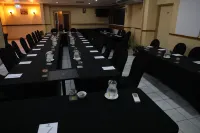 Huon Gulf Hotel فنادق في لاي