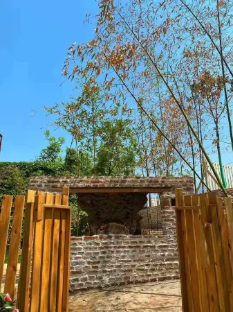 Xi'an Liuhua Tingquan Homestay Отели рядом с достопримечательностью «Northwestern Polytechnical University (Chang'an Campus)»