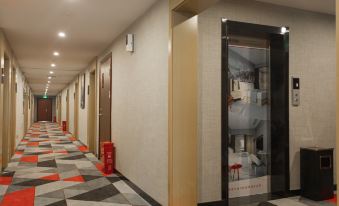 Shankee Hotel (Qinyang Bus Station)