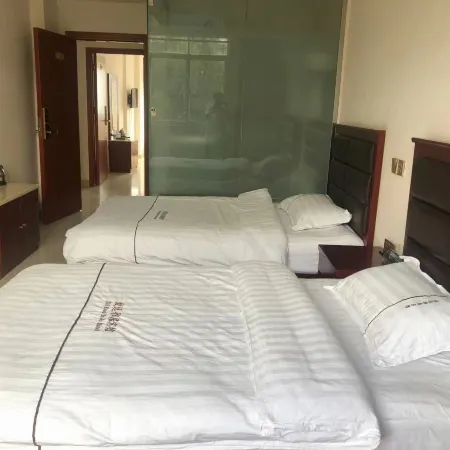 Tonghai Zhiyuan Yaju Hotel