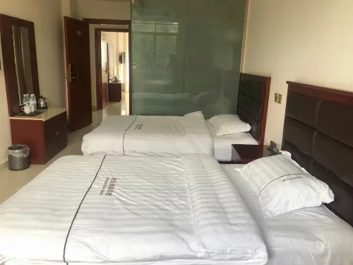 Tonghai Zhiyuan Yaju Hotel