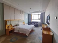 Longxin Hotel (Shihezi 147 Tuanshihutan Branch)