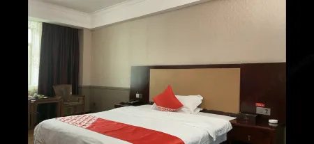 Huayang Hotel