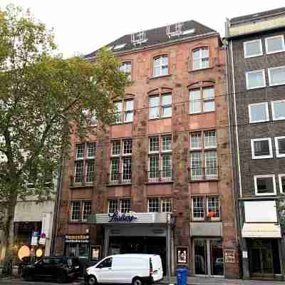 Stage47 Hotel Exterior