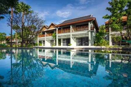 Grand Mercure Khao Lak Bangsak Отели в г. Такуа Па