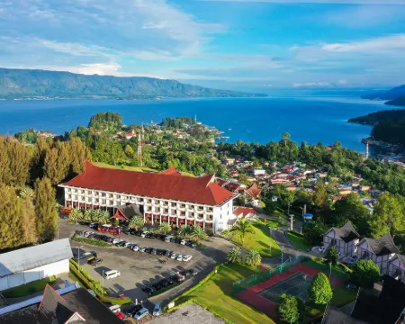 Niagara Hotel Lake Toba & Resorts Hotels in Parapat