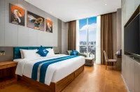 Aolong Hotel Hotels in Qinzhou Bay Square/Qinzhou Station